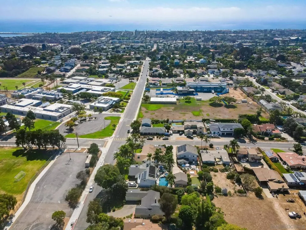 1780 Magnolia Ave Carlsbad, CA 92008