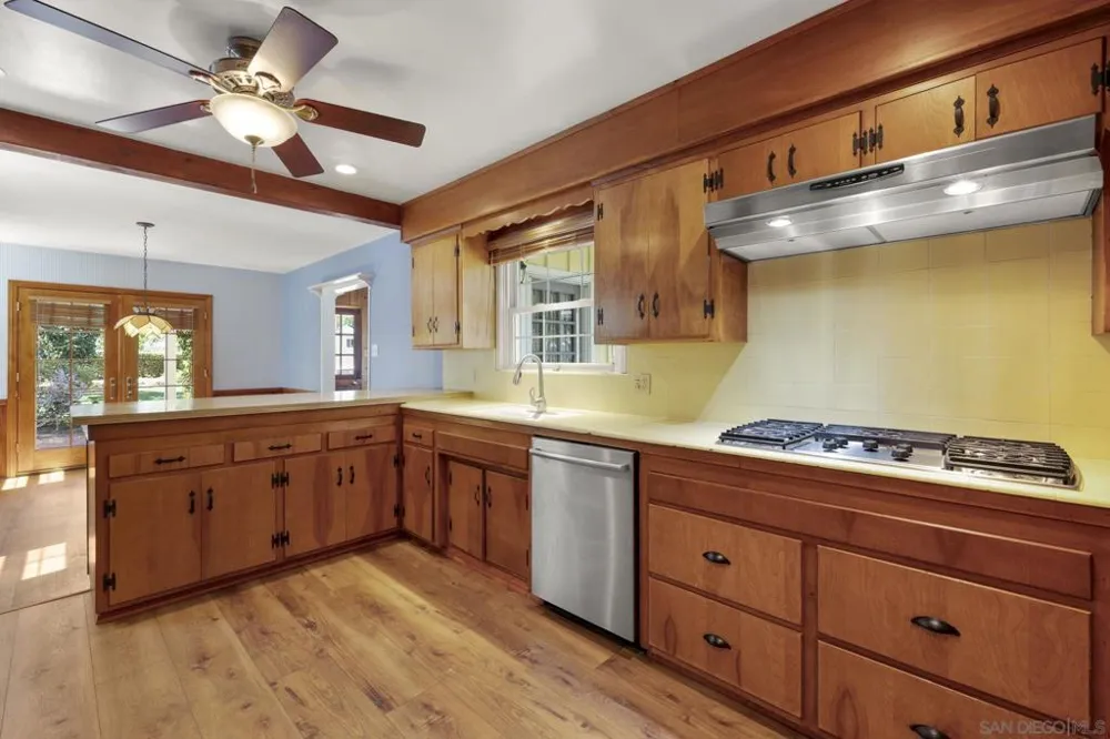 1780 Magnolia Ave Carlsbad, CA 92008