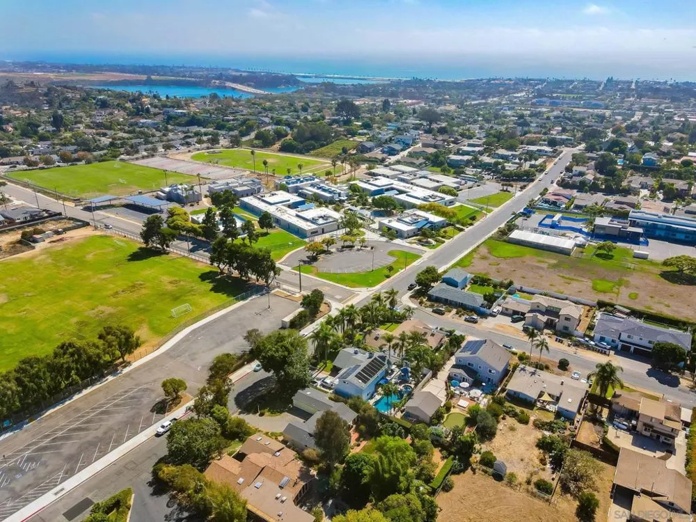 1780 Magnolia Ave Carlsbad, CA 92008