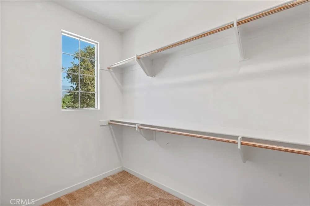 13832 Gazania Lane Fontana, CA 92336