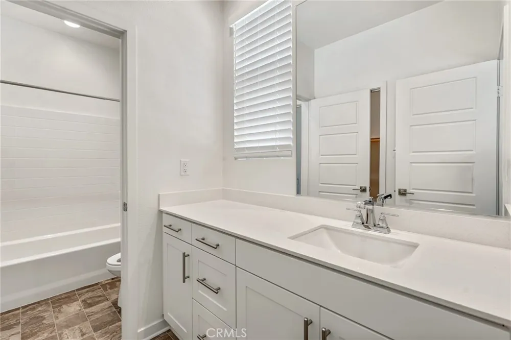 13832 Gazania Lane Fontana, CA 92336