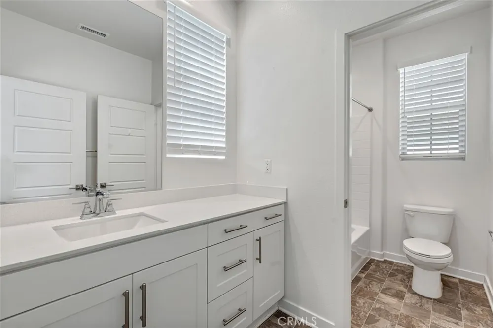 13832 Gazania Lane Fontana, CA 92336