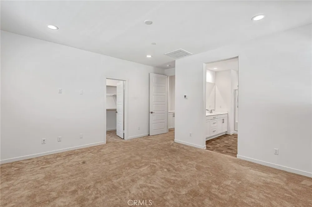 13832 Gazania Lane Fontana, CA 92336