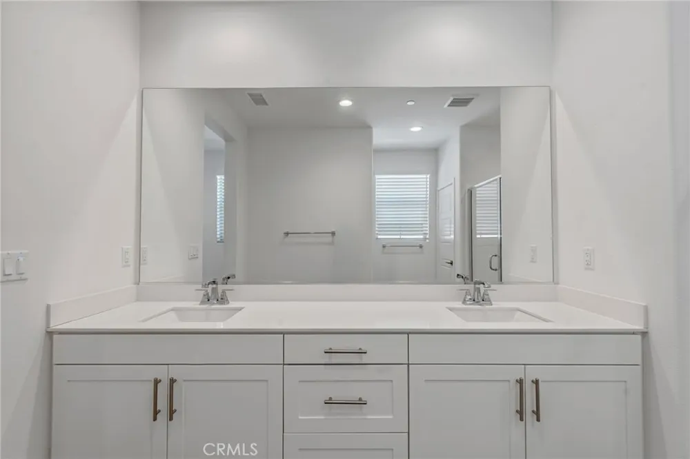 13832 Gazania Lane Fontana, CA 92336