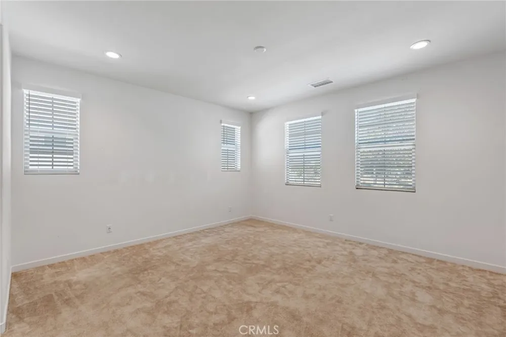 13832 Gazania Lane Fontana, CA 92336