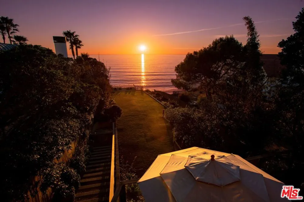 7043 BIRDVIEW AVENUE Malibu, CA 90265