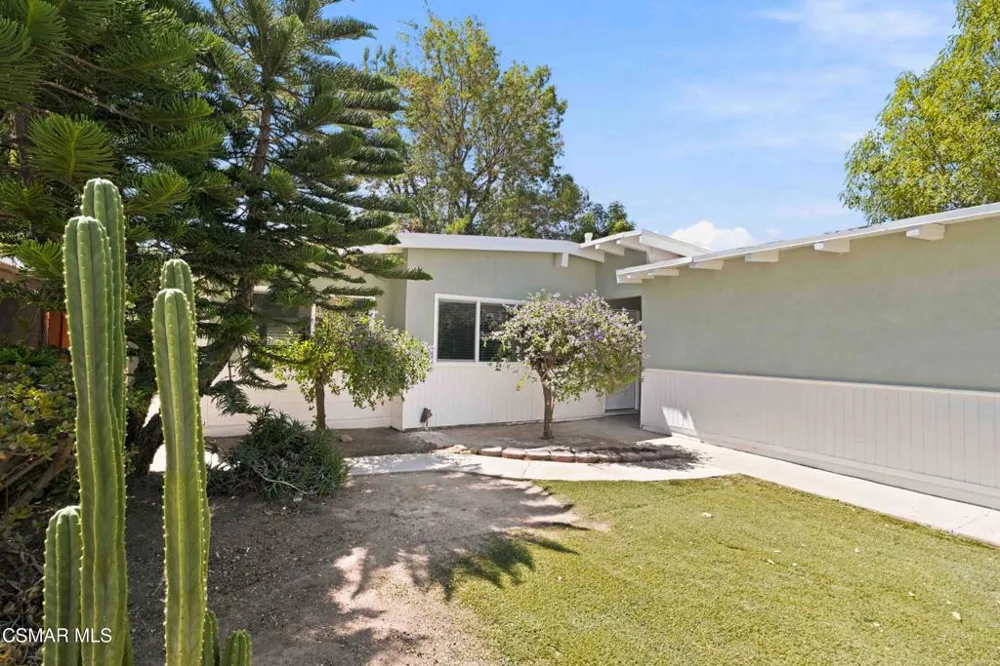 4328 Shopping Lane Simi Valley, CA 93063