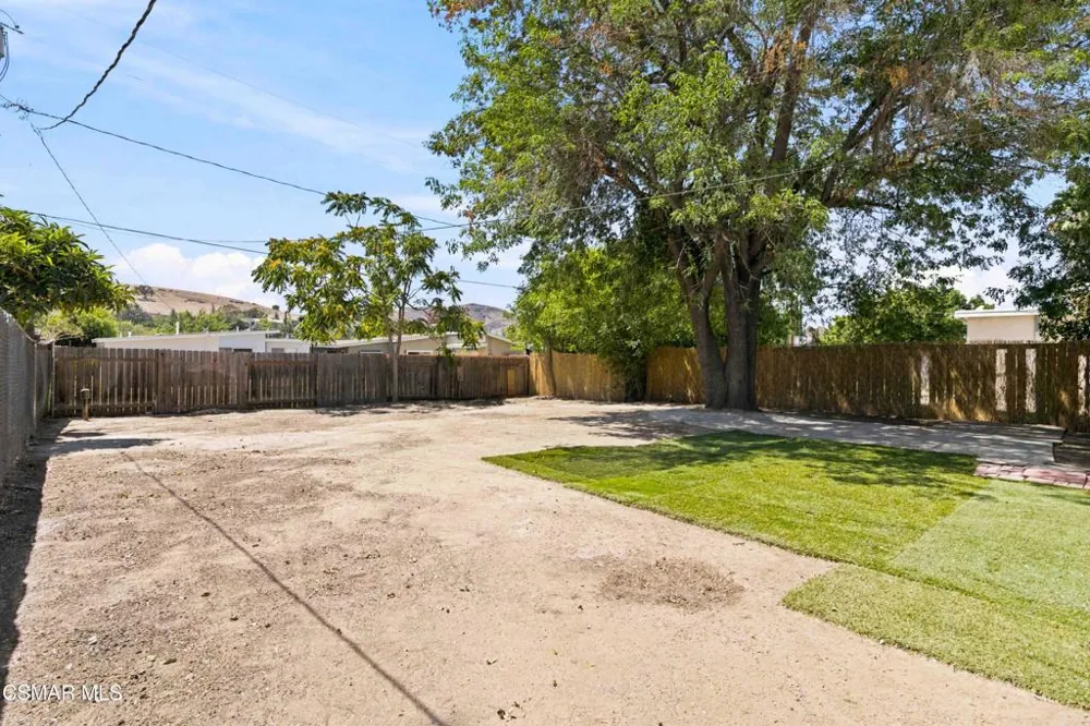 4328 Shopping Lane Simi Valley, CA 93063
