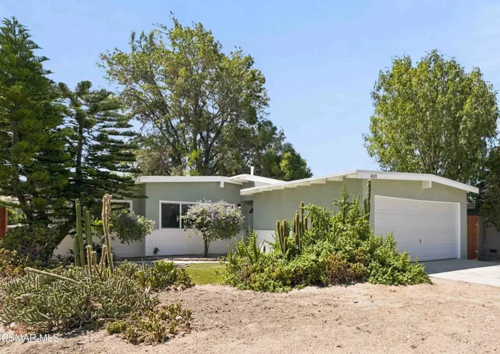 4328 Shopping Lane Simi Valley, CA 93063