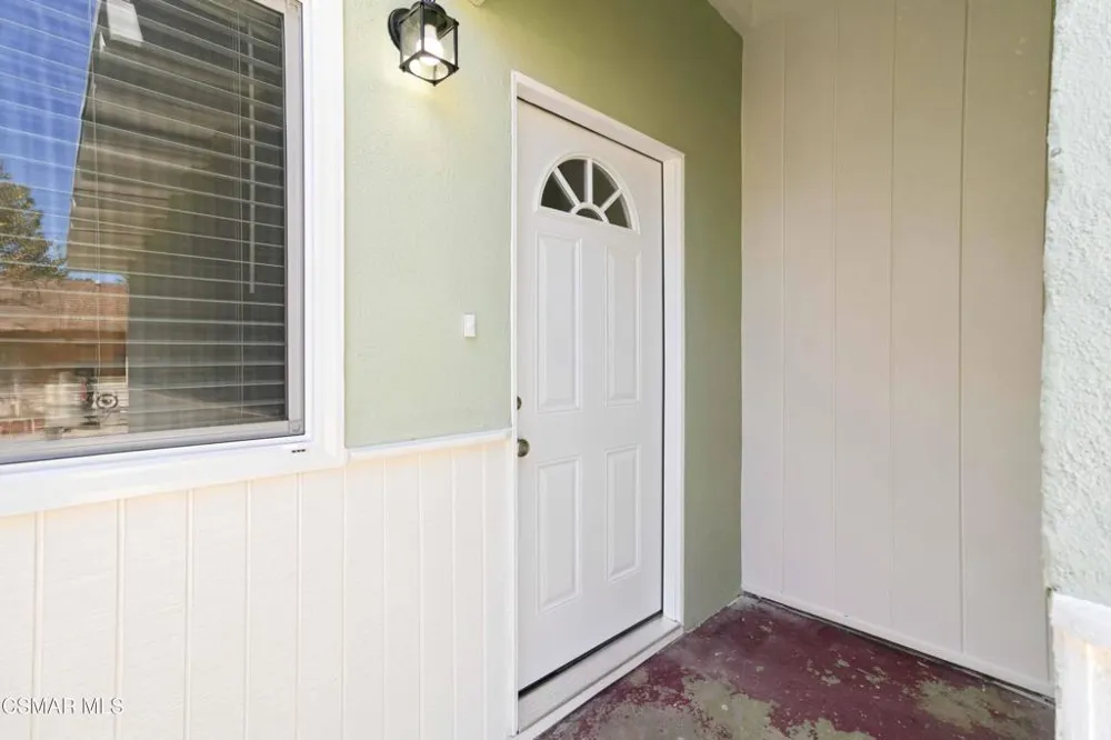 4328 Shopping Lane Simi Valley, CA 93063