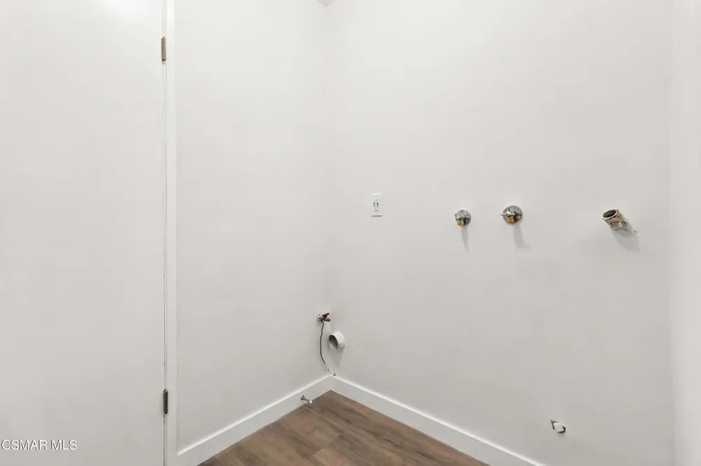 4328 Shopping Lane Simi Valley, CA 93063