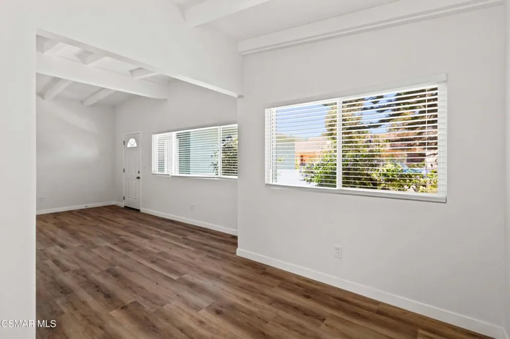 4328 Shopping Lane Simi Valley, CA 93063