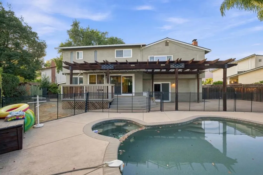 7240 Ticonderoga Place Gilroy, CA 95020