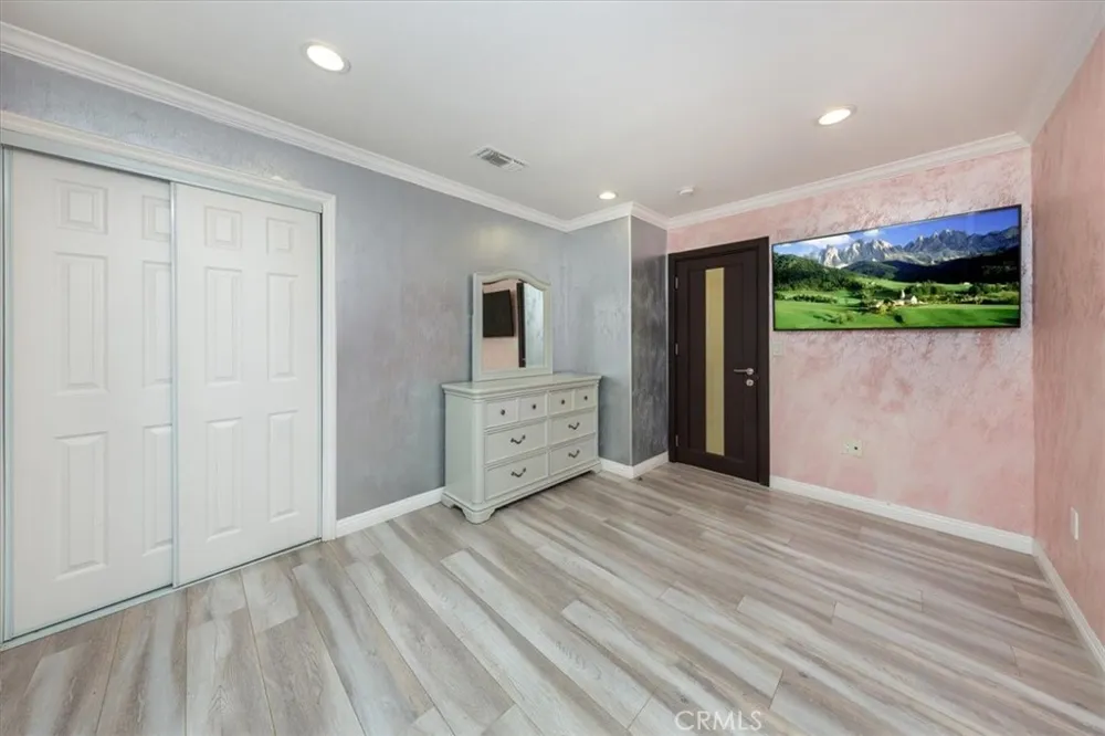 8126 Matilija Panorama City, CA 91402