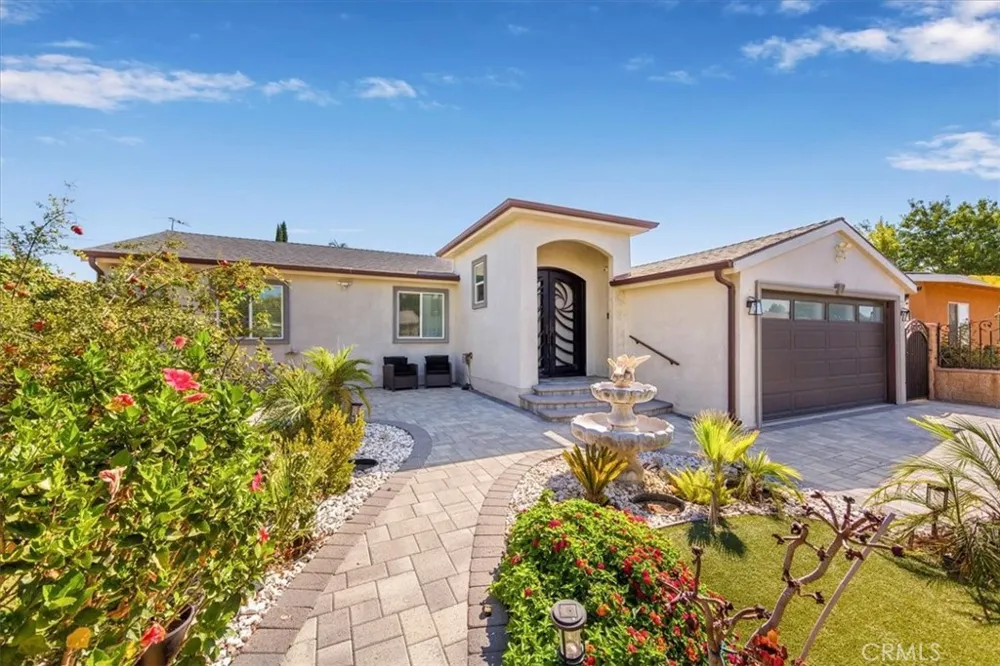 8126 Matilija Panorama City, CA 91402