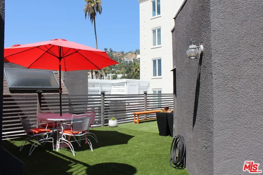 1412 Crescent Heights Boulevard #203 West Hollywood, CA 90046