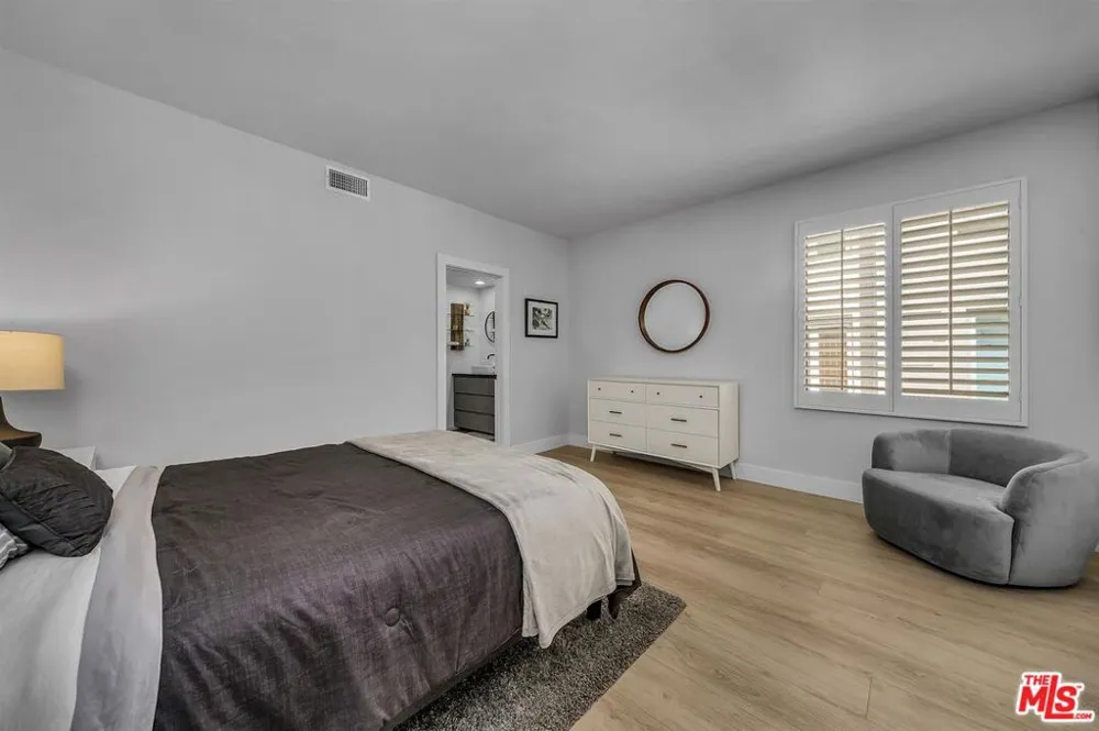 1412 Crescent Heights Boulevard #203 West Hollywood, CA 90046