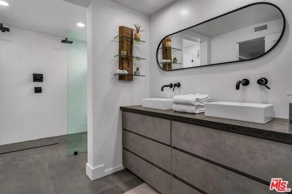1412 Crescent Heights Boulevard #203 West Hollywood, CA 90046