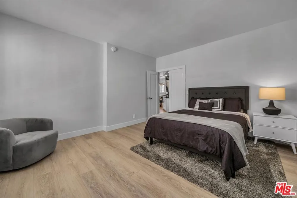 1412 Crescent Heights Boulevard #203 West Hollywood, CA 90046
