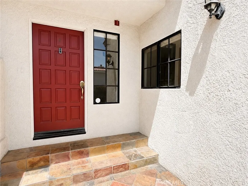 210 S Prospect Avenue #4 Redondo Beach, CA 90277