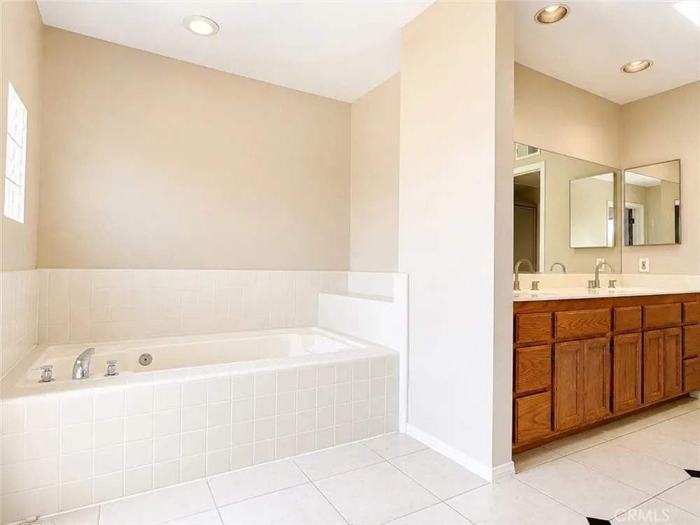 210 S Prospect Avenue #4 Redondo Beach, CA 90277