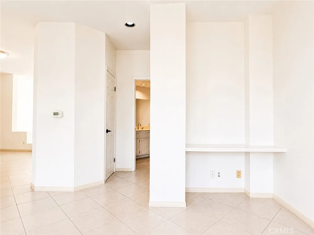 210 S Prospect Avenue #4 Redondo Beach, CA 90277