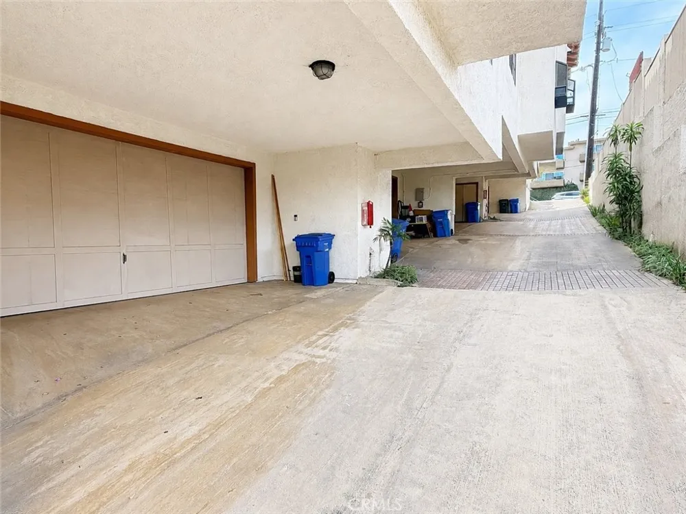 210 S Prospect Avenue #4 Redondo Beach, CA 90277