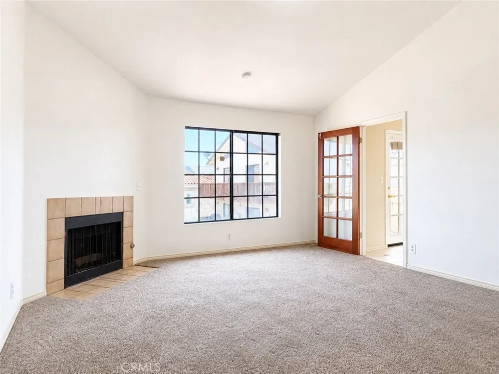 210 S Prospect Avenue #4 Redondo Beach, CA 90277