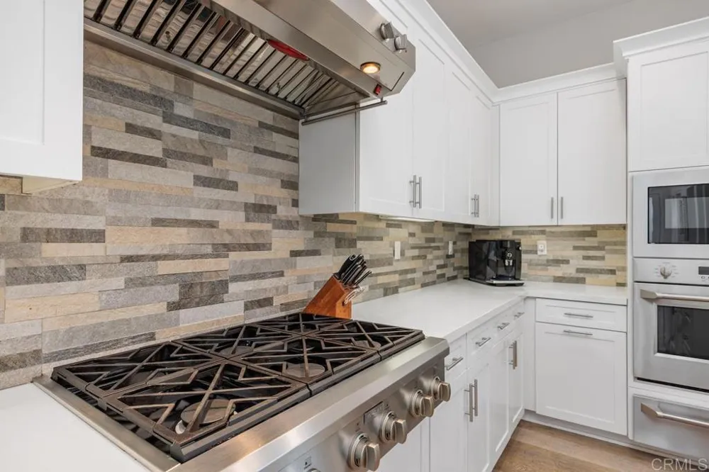 715 Adelaide Circle Encinitas, CA 92024