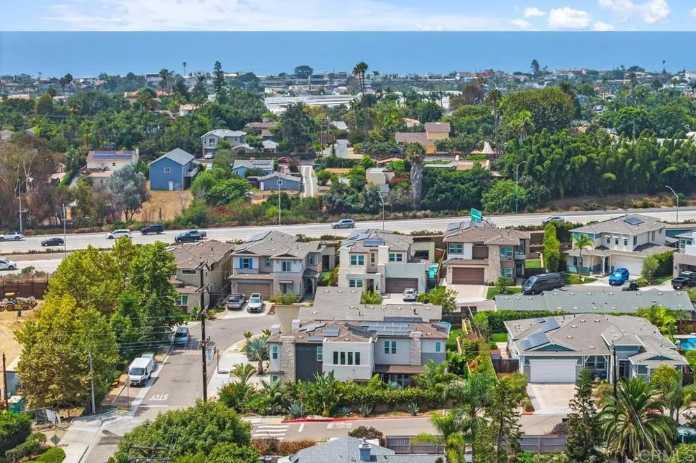 715 Adelaide Circle Encinitas, CA 92024