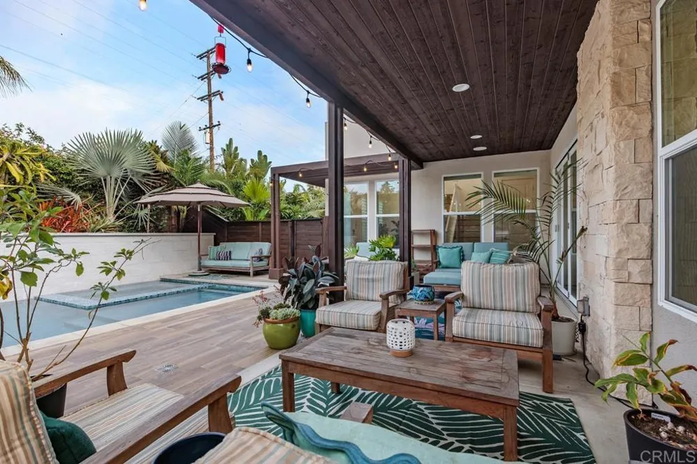 715 Adelaide Circle Encinitas, CA 92024