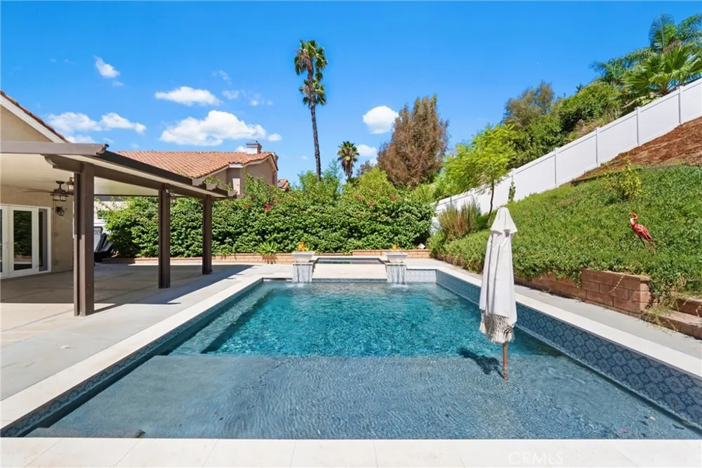 43490 Calle Nacido Temecula, CA 92592