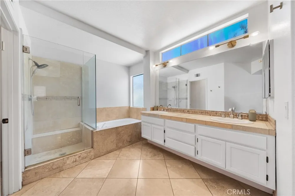 43490 Calle Nacido Temecula, CA 92592