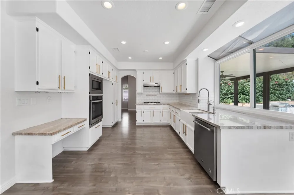 43490 Calle Nacido Temecula, CA 92592