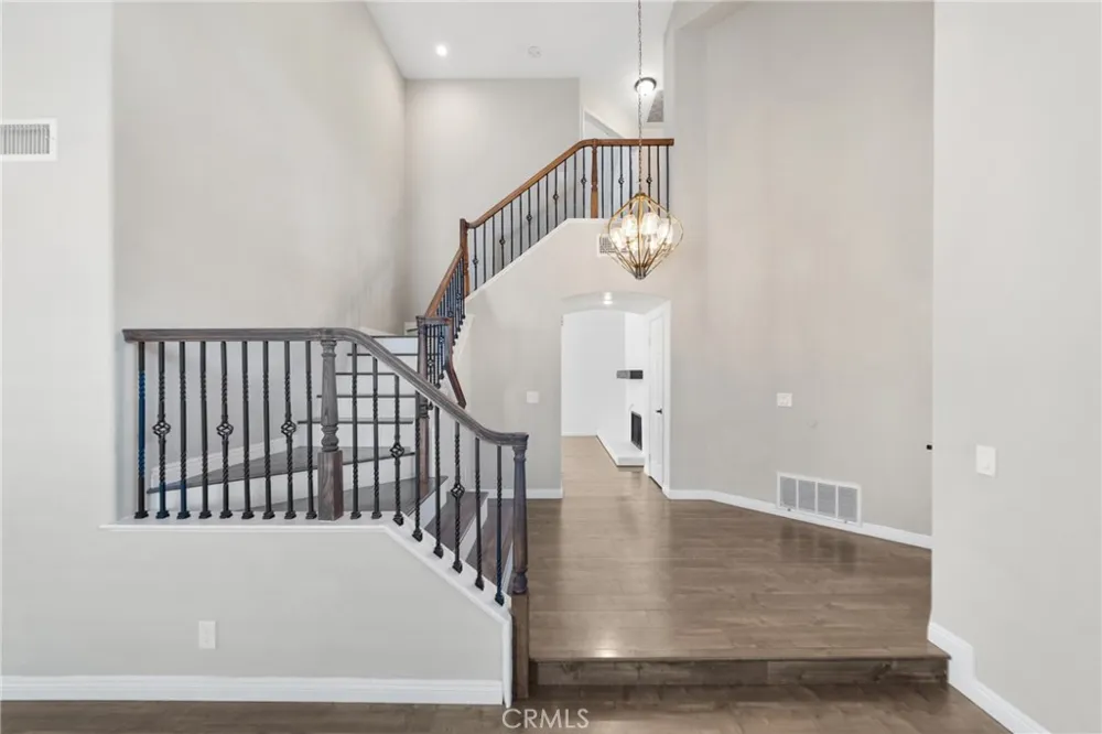 43490 Calle Nacido Temecula, CA 92592