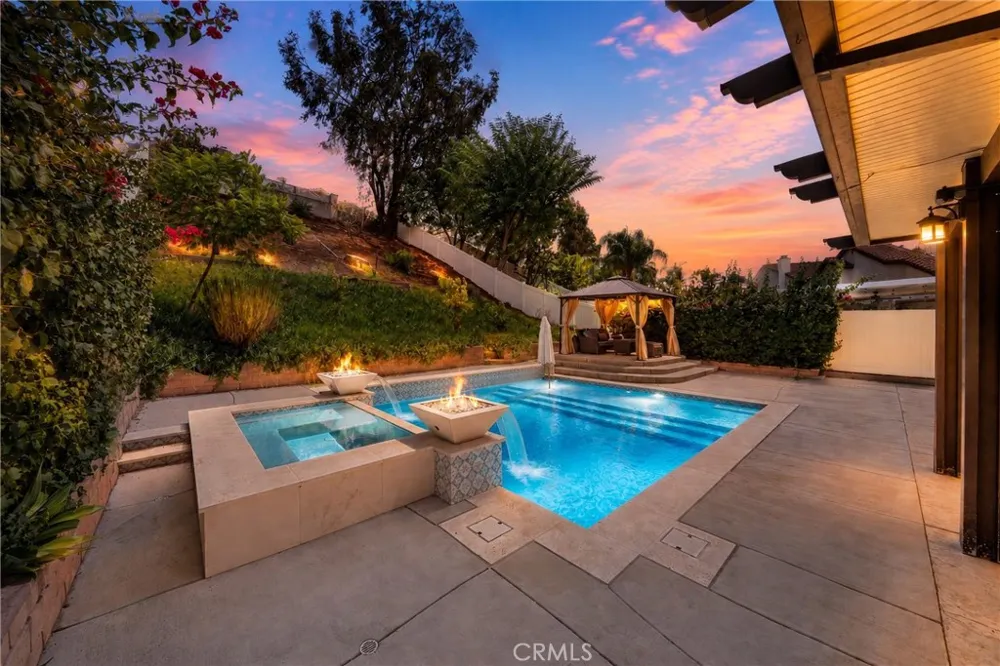 43490 Calle Nacido Temecula, CA 92592