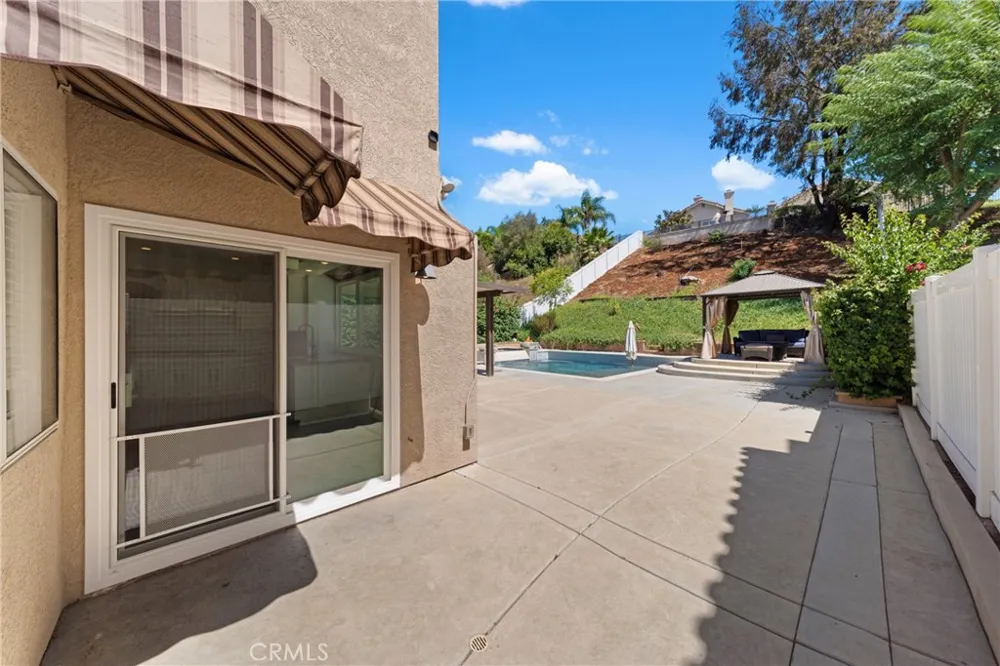 43490 Calle Nacido Temecula, CA 92592