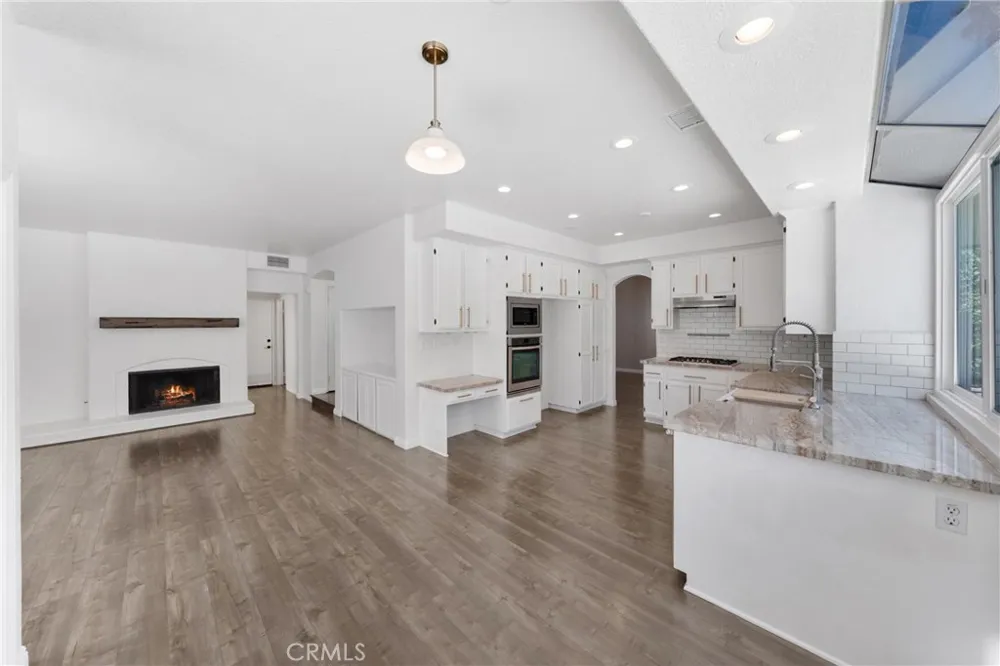 43490 Calle Nacido Temecula, CA 92592