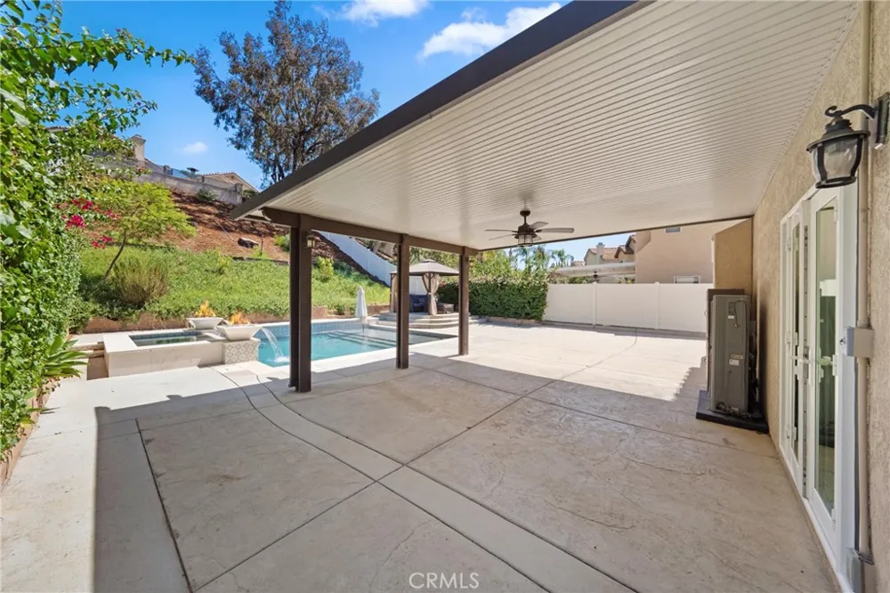 43490 Calle Nacido Temecula, CA 92592