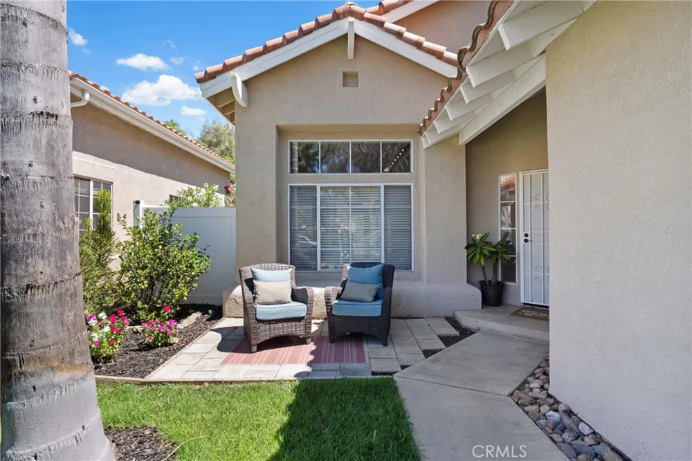 43490 Calle Nacido Temecula, CA 92592