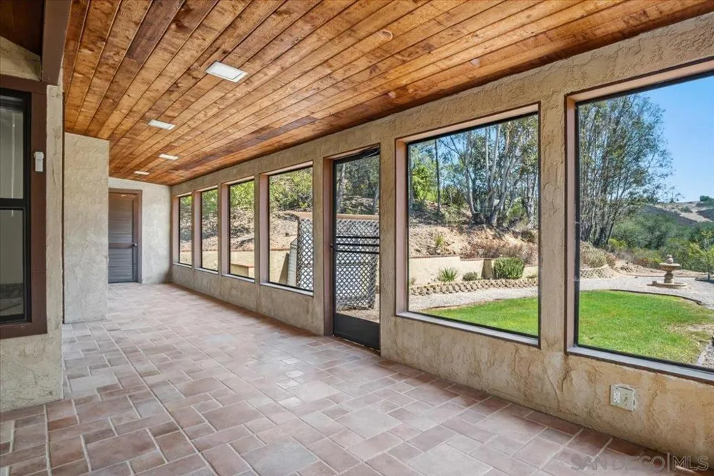 20455 FORTUNA DEL SUR Escondido, CA 92029
