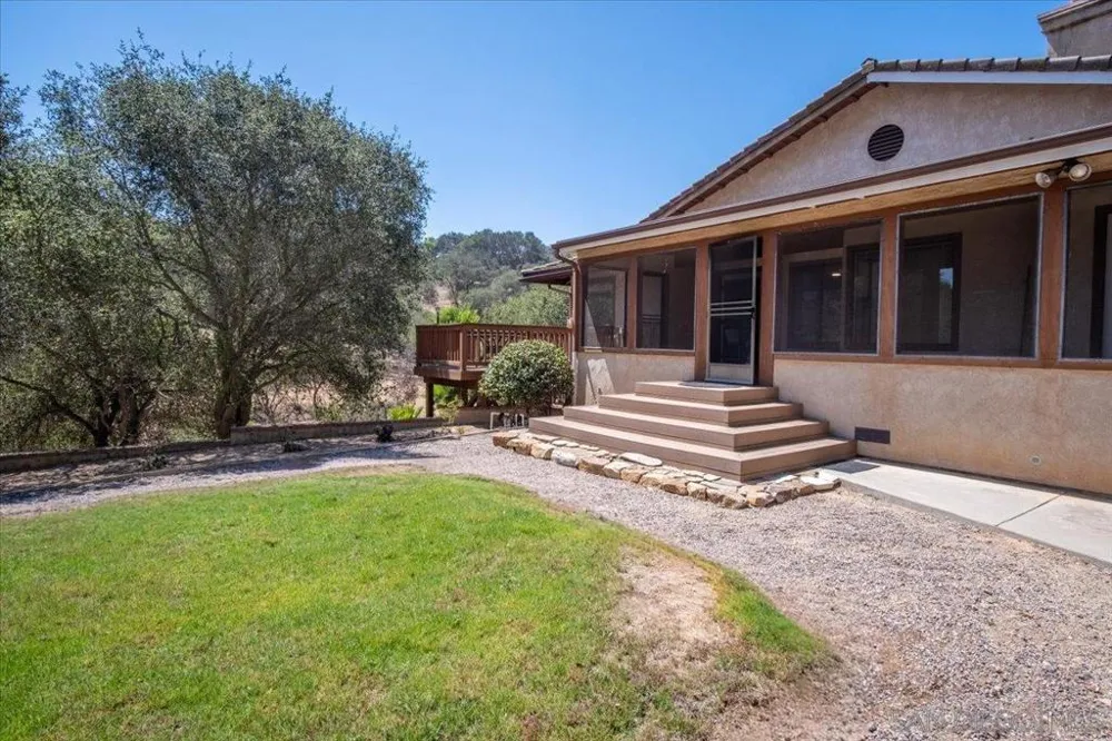 20455 FORTUNA DEL SUR Escondido, CA 92029