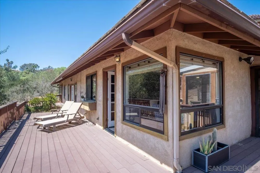 20455 FORTUNA DEL SUR Escondido, CA 92029