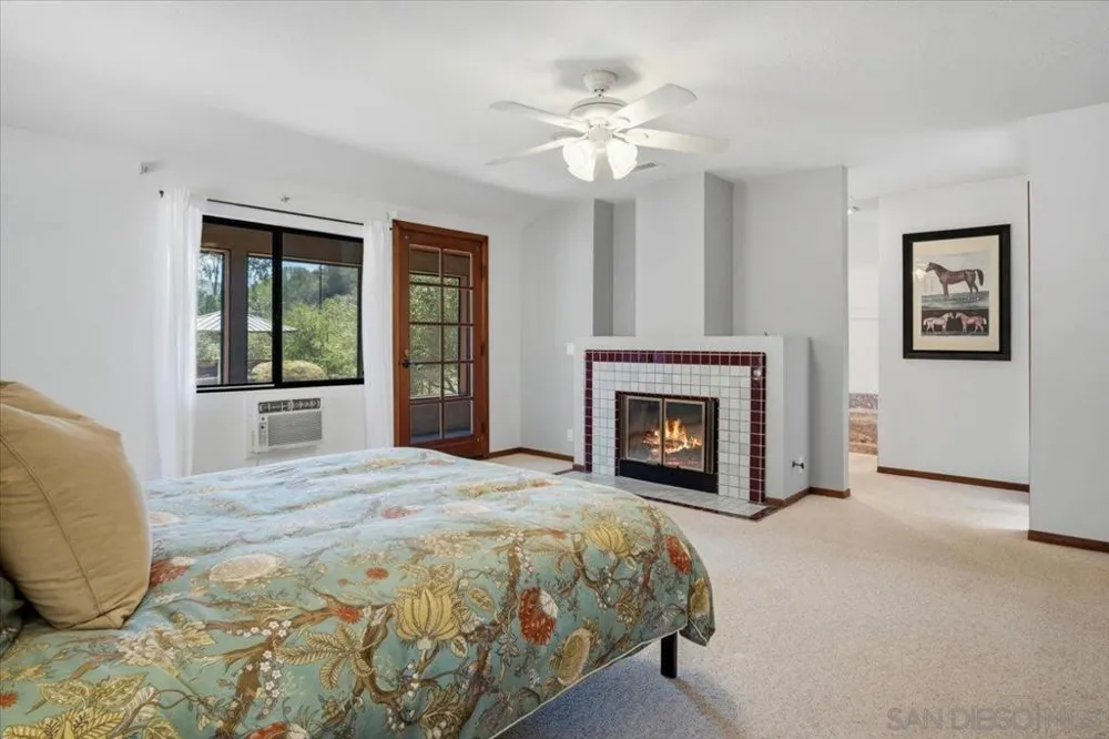 20455 FORTUNA DEL SUR Escondido, CA 92029