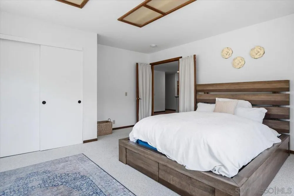 20455 FORTUNA DEL SUR Escondido, CA 92029