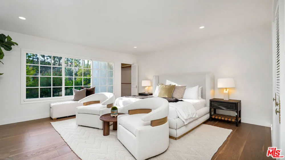 1163 Angelo Drive Beverly Hills, CA 90210