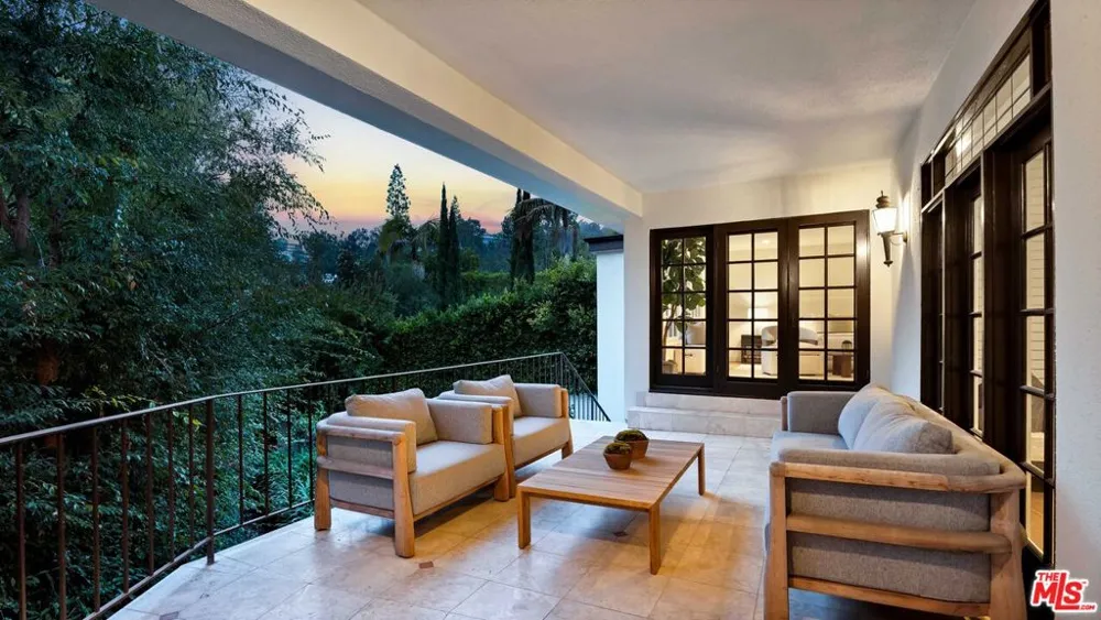1163 Angelo Drive Beverly Hills, CA 90210