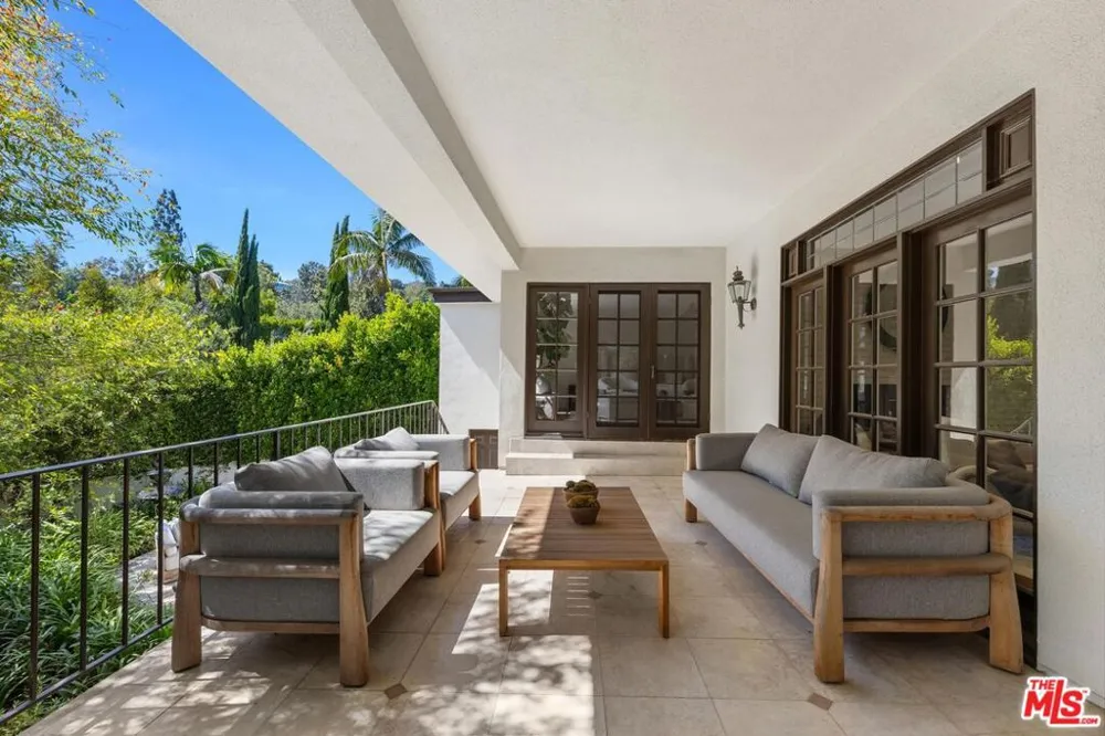 1163 Angelo Drive Beverly Hills, CA 90210