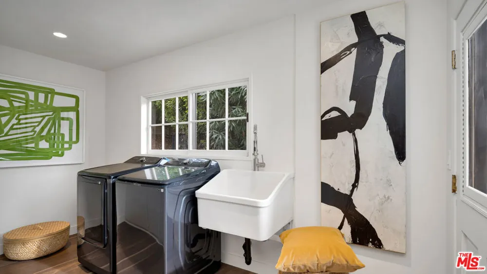 1163 Angelo Drive Beverly Hills, CA 90210