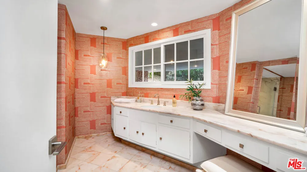 1163 Angelo Drive Beverly Hills, CA 90210
